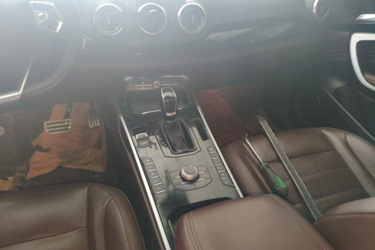 Used Wey VV7 2017 2.0T Flagship Model
