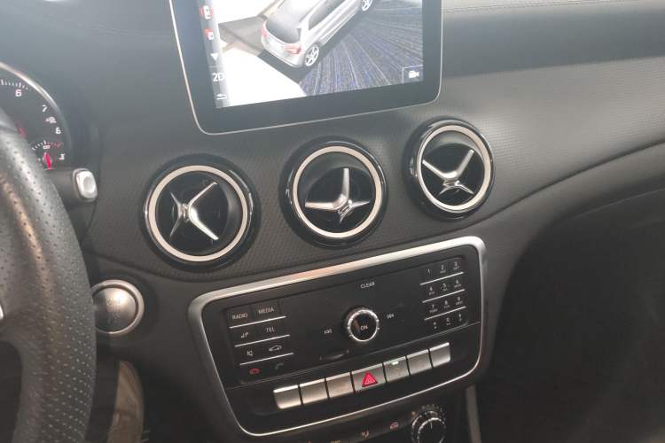 Used Mercedes-Benz GLA 2019 GLA 200 Fashion Model Audio And AC Panel