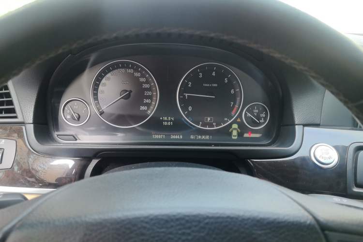 Used BMW 5 Series 2011 523Li Luxury Model Instrument Cluster