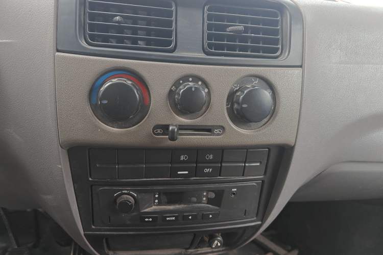 Used CHANGAN KUAYUE V3 2017 1.2L Box-Type Truck DK12-10 Audio And AC Panel