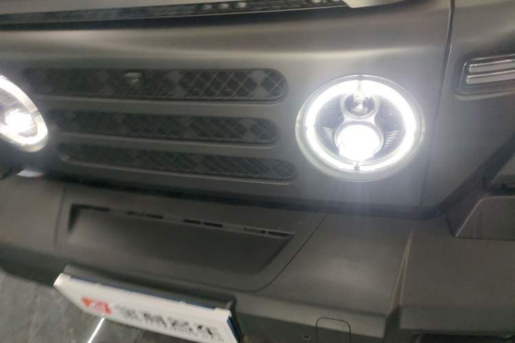 Used 212 T01 2024 2.0T Explorer
