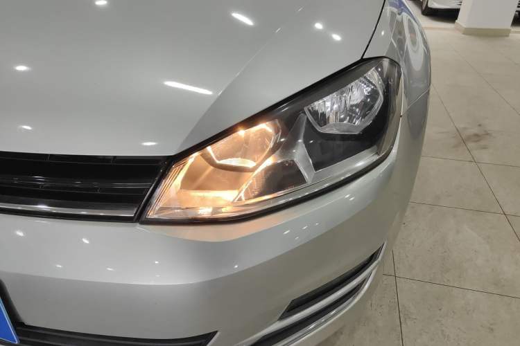 Used Volkswagen Golf 2015 1.4TSI Automatic Comfort Model
