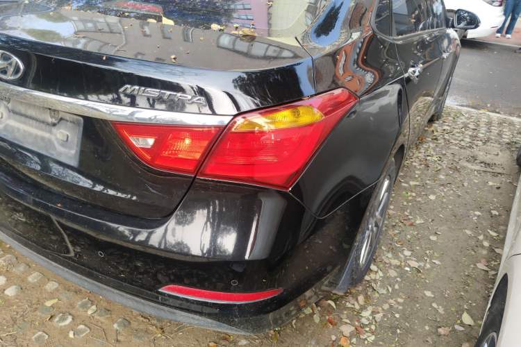 Used Hyundai Mistra 2014 1.8L Automatic Smart GLS
