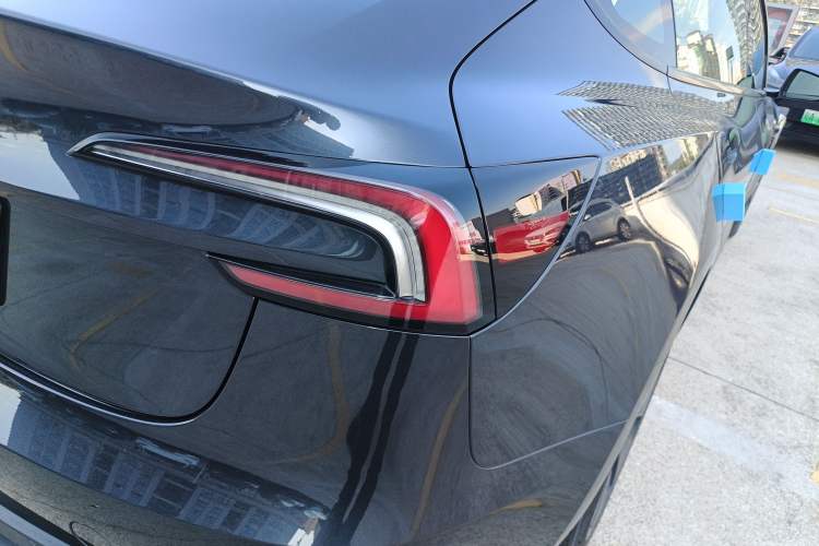 Used Tesla Model 3 2023 Long-Range All-Wheel-Drive Version