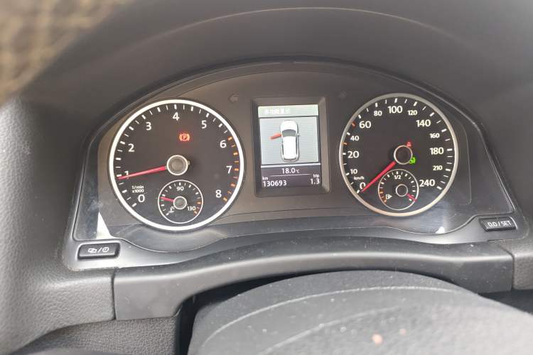 Used Volkswagen Tiguan 2012 2.0 TSI Comfort Edition Instrument Cluster