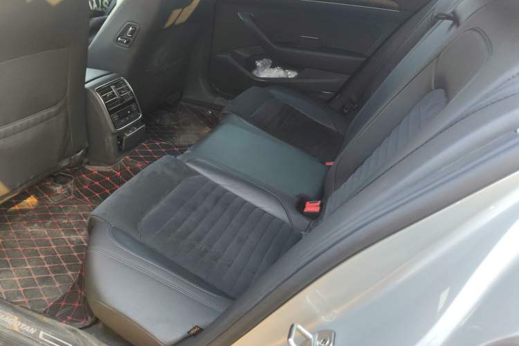 Used Volkswagen Magotan 2017 330TSI DSG Luxury Model
