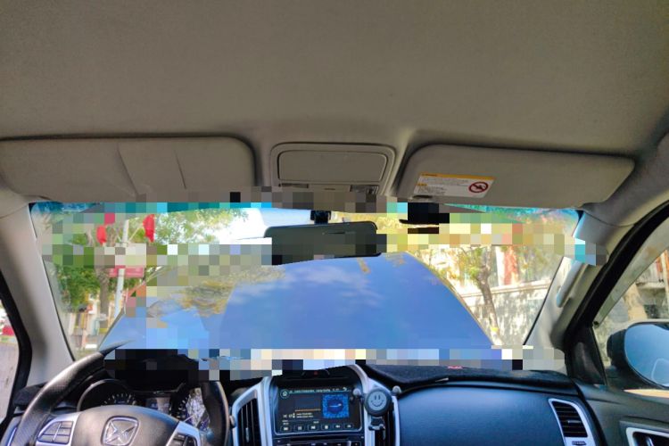 Used JMC Yusheng S350 2013 2.4T Automatic 2WD Diesel Luxury Edition 5 Seats