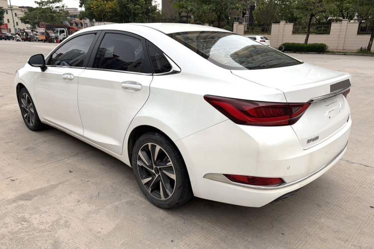 Used BAIC Beijing U7 2019 1.5T CVT New Smart Version China VI Emission Standard
