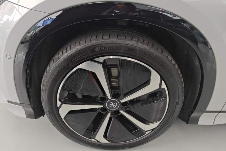 Used BYD Song L EV 2025 662 km Advanced Intelligent Driving Version
