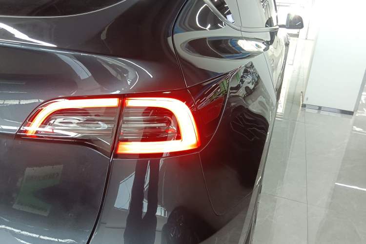 Used Tesla Model Y 2024 Rear-Wheel-Drive Version