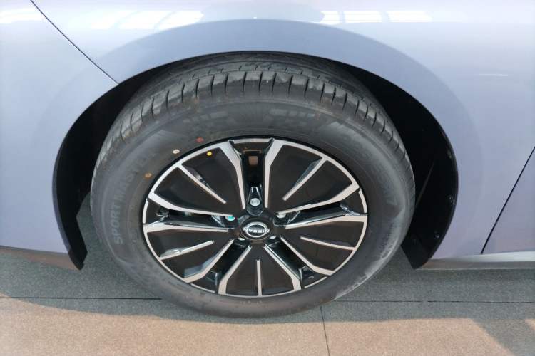 Used Nissan N6 2026 Model 180 Max