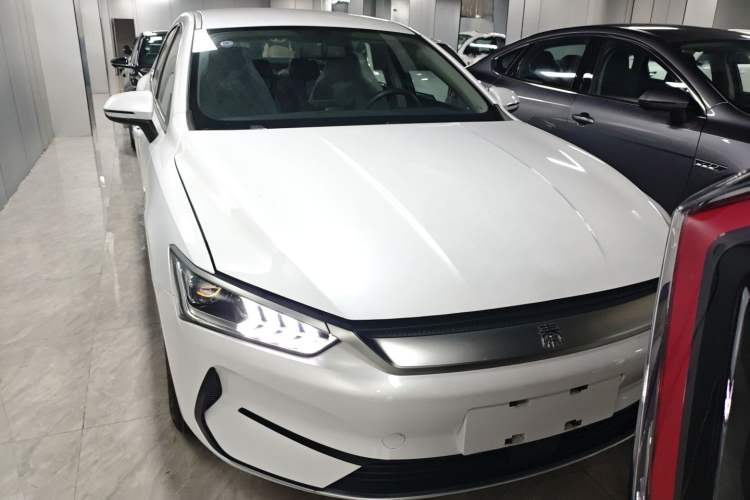 Used BYD Qin PLUS 2021 EV 400KM Leading Comfort Edition
