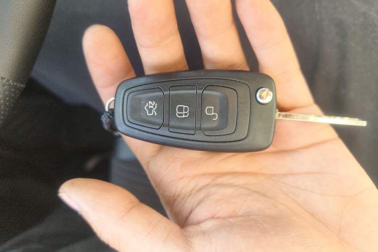 Used Ford Focus 2012 Hatchback 1.6L Automatic Fashion Edition
