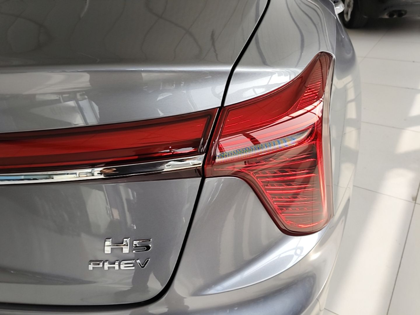 Hongqi H5 PHEV 2025 170 Super Hybrid Version — снимка 9