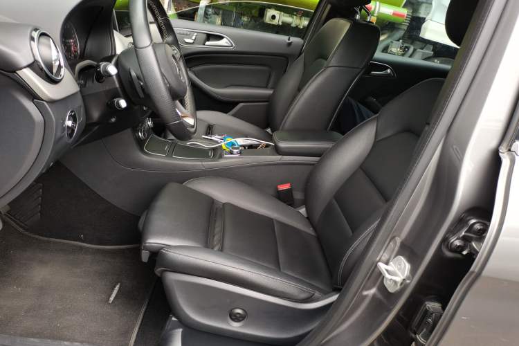 Used Mercedes-Benz B-Class 2017 B 200 Fashion Model
