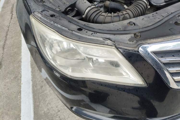 Used Roewe 950 2012 2.0L Comfort Edition Right Front Headlight