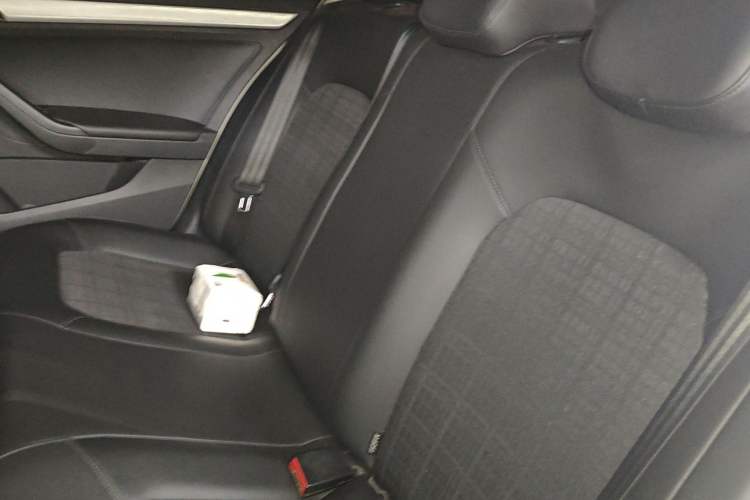 Used Volkswagen Jetta 2017 1.4L Manual Comfort Model
