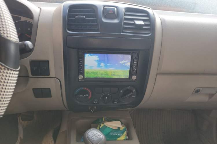 Used JMC Baodian 2013 2.8T Two-Wheel-Drive Diesel Comfort Value Edition
