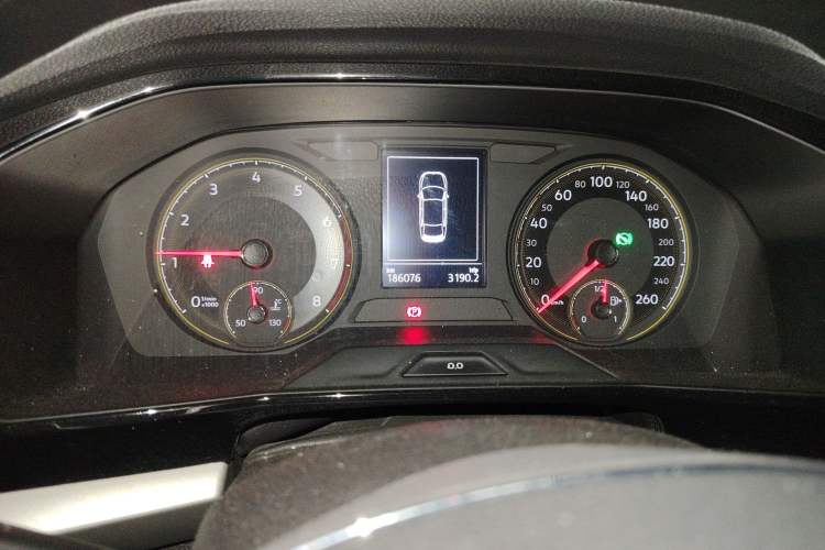 Used Volkswagen Lavida 2021 280TSI DSG Comfort Edition Odometer Close Up