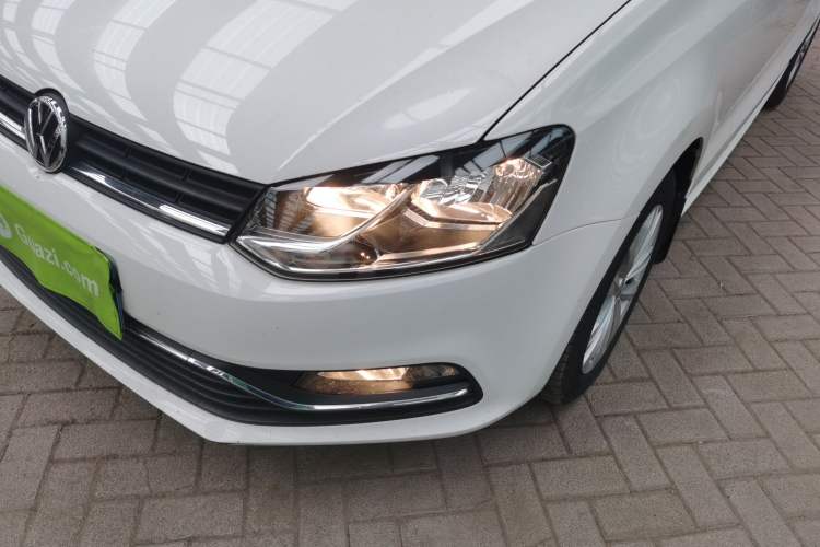 Used Volkswagen Polo 2016 1.6L Automatic Comfort Model Left Front Headlight