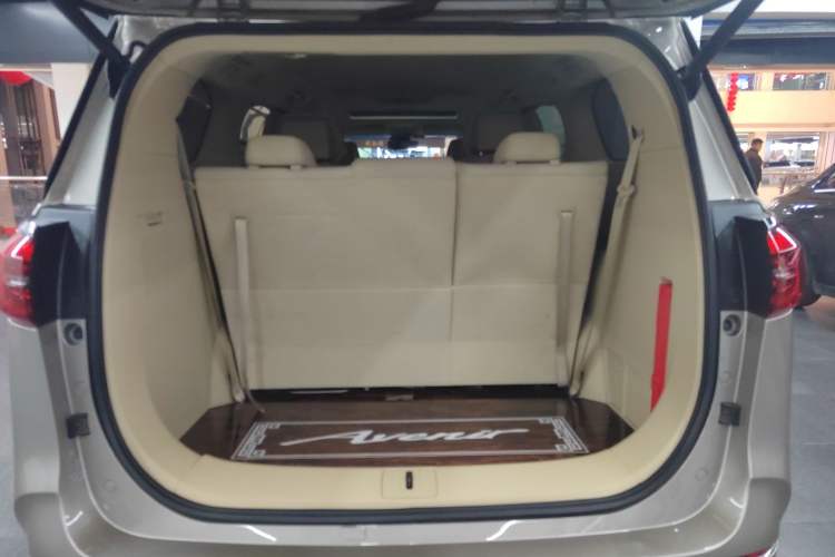 Used Buick GL8 2023 ES Lu Zun Deluxe Model