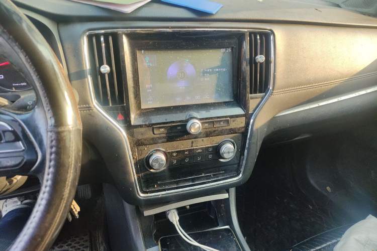 Used Roewe i6 2017 20T Manual Luxury Edition Audio And AC Panel