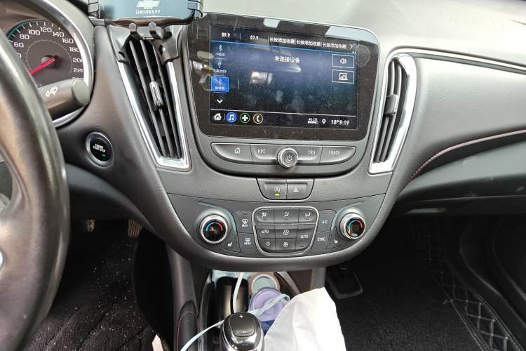 Used Chevrolet Malibu XL 2019 Redline 550T Automatic Sport Edition Audio And AC Panel