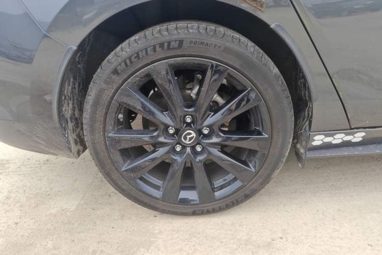 Used Mazda 3 Axela 2023 2.0L Automatic ZhiZhen Edition
