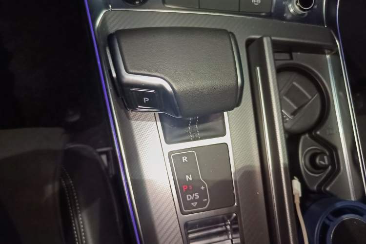 Used Audi A7L 2024 45TFSI S-line Dream-Building Edition Flow Crystal Package