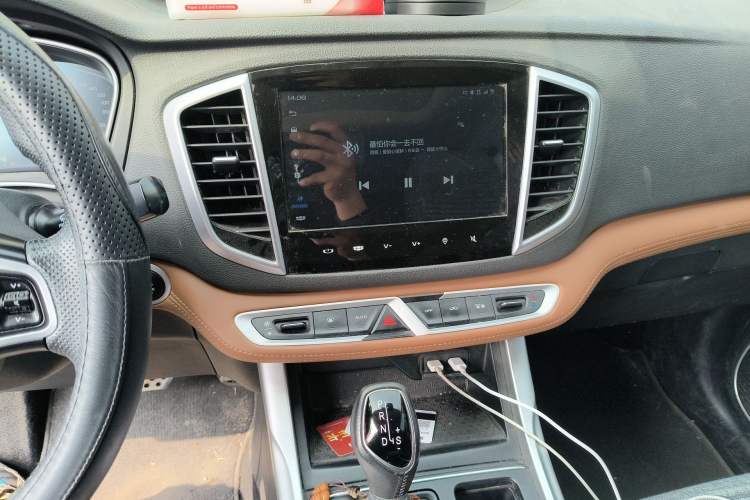 Used Geely Auto Vision X6 2018 1.4T CVT 4G Connected Luxury Version Audio And AC Panel