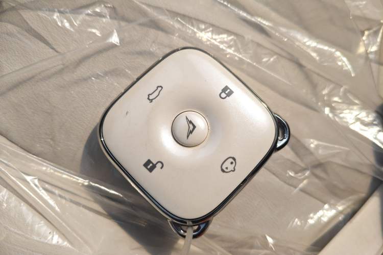 Used Cowin October 2025 Mate 300km Surfing Edition