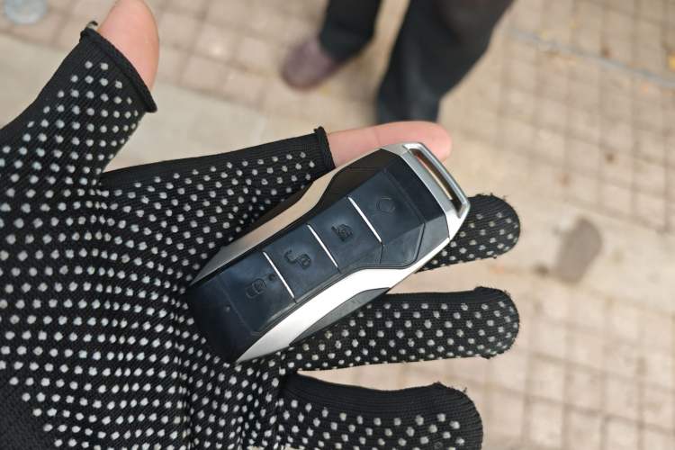 Used BYD Tang 2019 2.0T Automatic SmartConnect Luxury 7-Seater China VI Standard