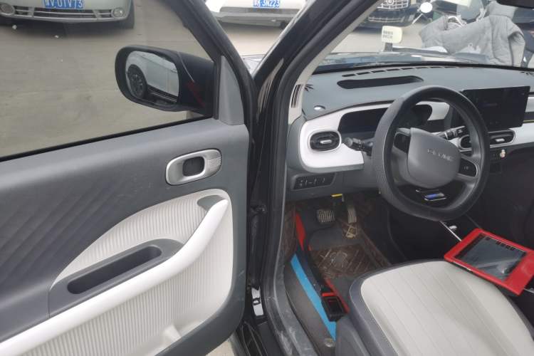 Used Geely Galaxy Panda 2025 210km Panda Kart Driver Seat