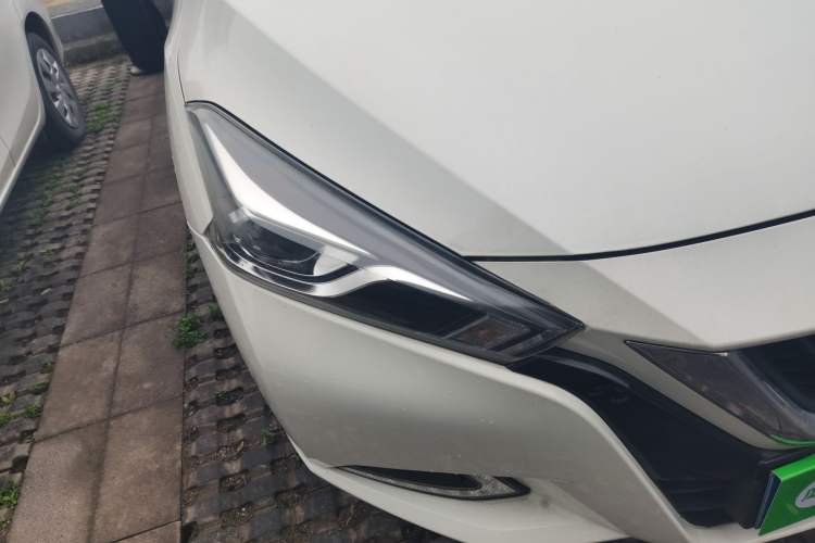 Used Nissan Lannia 2020 1.6L CVT Smart Connect Smart Cool Edition Right Front Headlight