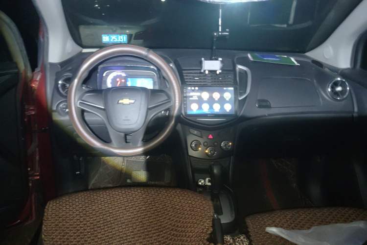 Used Chevrolet Trax 2016 1.4T Automatic Two-Wheel Drive Comfort Version with Sunroof
