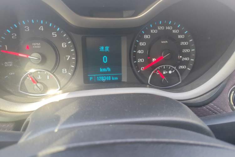 Used Chevrolet Malibu 2018 530T Automatic Luxury Edition Odometer Close Up