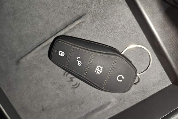 Used BYD Seal 06 New Energy 2024 DM-i 120KM Flagship Model Vehicle Key