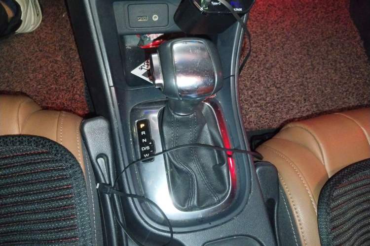 Used MG GT 2016 1.5T Automatic Value-Added Luxury Edition Gear Lever