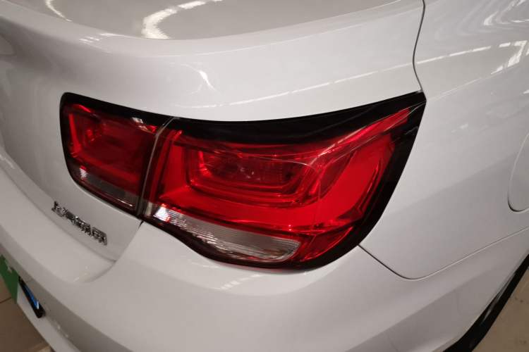 Used Chevrolet Malibu 2018 530T Automatic Fashion Edition Right Rear Taillight