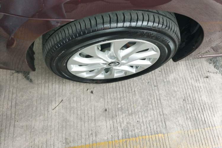 Used Nissan Sylphy 2016 1.6XV CVT Smart Enjoyment Version Left Front Wheel Hub