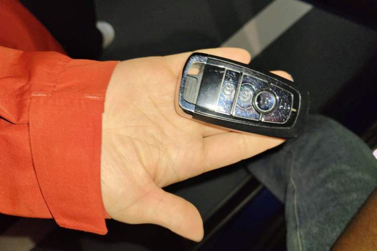 Used Lincoln Corsair 2020 2.0T Two-Wheel Drive Luxury Edition Vehicle Key