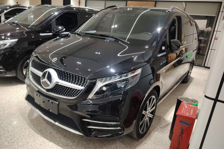 Used Mercedes-Benz V-Class 2022 V 260 L Long-wheelbase Luxury Edition