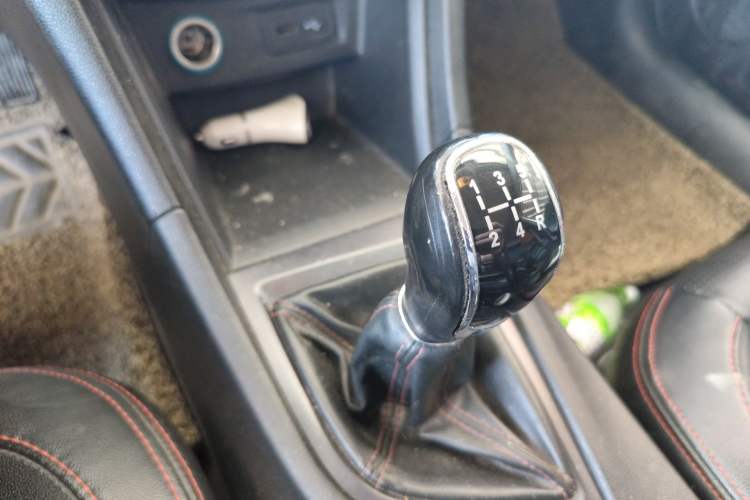 Used Chery Arrizo 5 2017 1.5L Manual Lingchao Edition Gear Lever