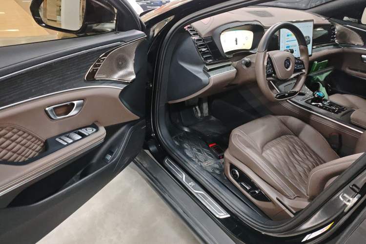 Used BYD Han 2022 DM-i 121KM Luxury Model
