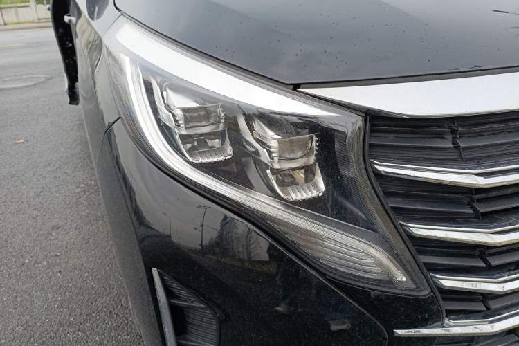 Used GAC Trumpchi M8 2023 Lingxiu Series 390T Deluxe Edition Right Front Headlight