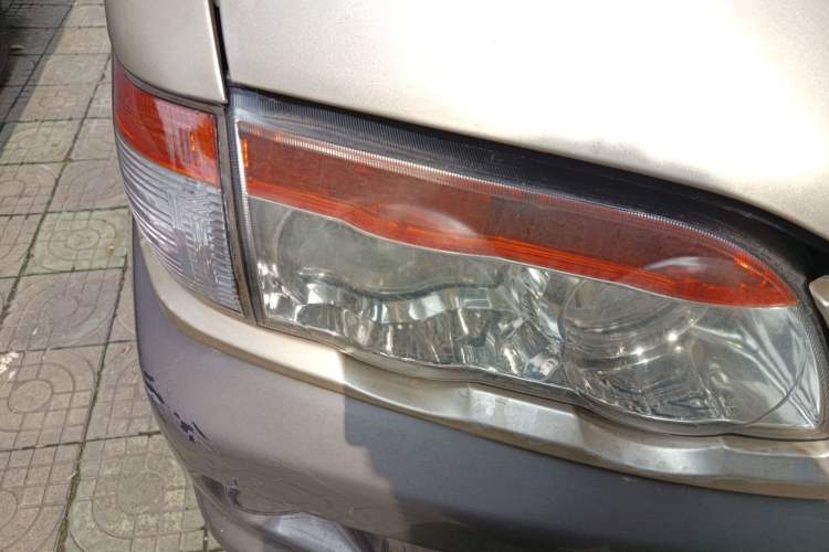 Used FORTHING Lingzhi 2015 V3 1.6L 7-Seater Standard Model Right Front Headlight