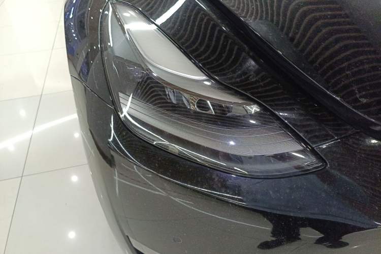 Used Tesla Model Y 2021 Revised Version 2 Long-Range All-Wheel-Drive Edition Right Front Headlight