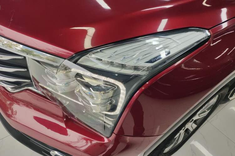 Used GAC Trumpchi GS7 2017 320T Two-Wheel-Drive Luxury Smart Connectivity Model
