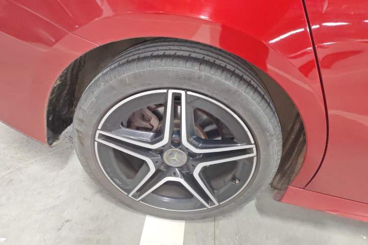 Used Mercedes-Benz A-Class 2019 A 200 L Sport Sedan Right Rear Wheel Hub