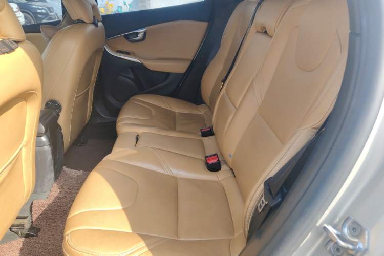 Used Volvo V40 2017 T3 Zhiyi Edition Left Rear Seat